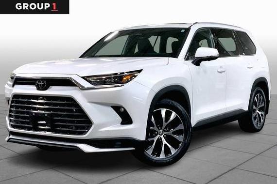 TOYOTA GRAND HIGHLANDER 2024 5TDADAB56RS001400 image
